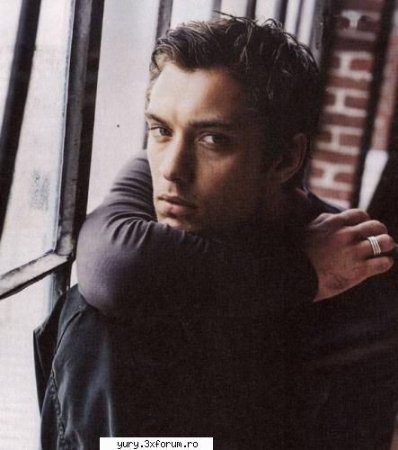 (boyz)... jude law