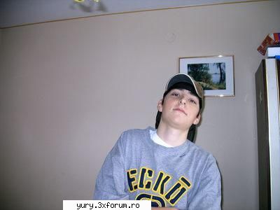 eu sunt eu...mai neim iz bogdan..ai iem from ai laic hip hap si bla plz ppl:d eu si numai eu